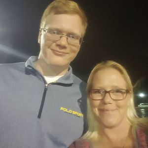 Meet your Posher, Nikki